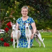 Marja-Leena Pentikäinen ja koirat