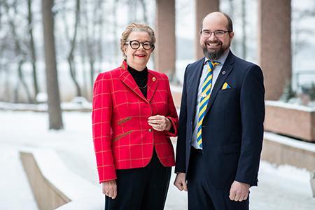 Eeva Anttinen ja Jari Parkkisenniemi 2022