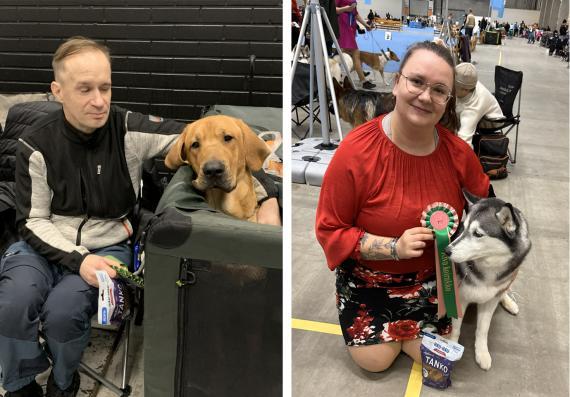 Kaksi Kiva koirakko -palkinnon saanutta koirakkoa.