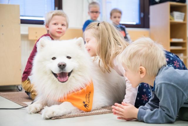 Kaverikoira ja lapset